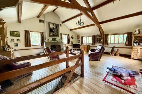 5 bedroom detached house for sale, Gloucester Road, Upleadon GL18