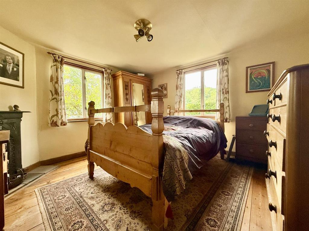 Bedroom2.jpg