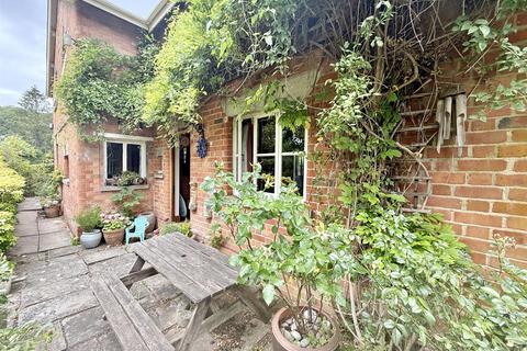 undefined, Gloucester Road, Upleadon GL18