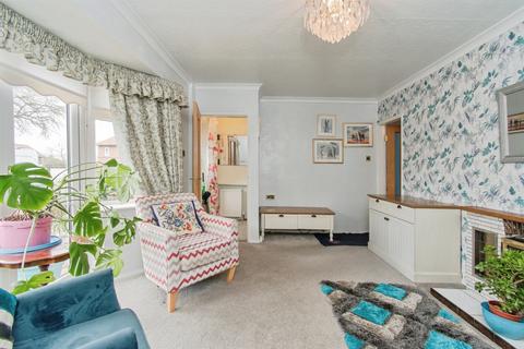 2 bedroom semi-detached house for sale, Lumley Avenue, Castleford