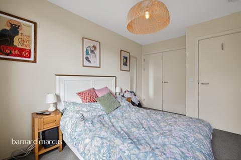 2 bedroom flat for sale, Killick Way, London