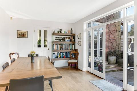 undefined, Onslow Gardens, Muswell Hill, N10