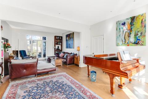 6 bedroom end of terrace house for sale, Onslow Gardens, Muswell Hill, N10