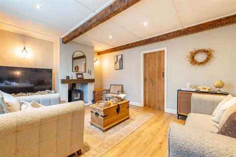 2 bedroom terraced house for sale, Leyland Lane, Leyland