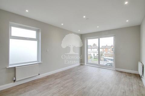 1 bedroom apartment to rent, Grace House, Maxwell Mews, Egham TW20