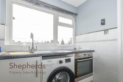 undefined, High Road, Broxbourne EN10