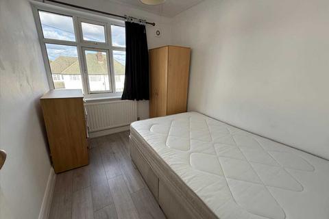 2 bedroom apartment to rent, Uxendon Crescent, Wembley, HA9