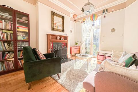 undefined, Menlove Avenue, Liverpool, L18