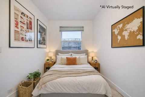3 bedroom flat for sale, Wavertree Road, Streatham Hill, London, SW2