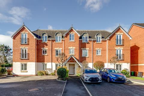 2 bedroom flat for sale, Meadow View, Wigan WN5