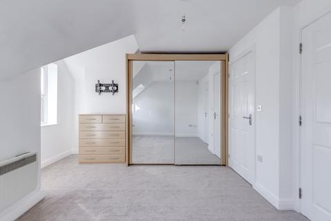 2 bedroom flat for sale, Meadow View, Wigan WN5