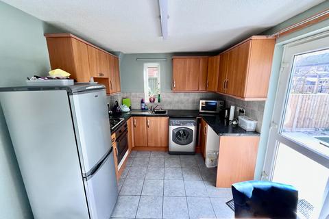 2 bedroom end of terrace house for sale, Dexter Avenue, Milton Keynes