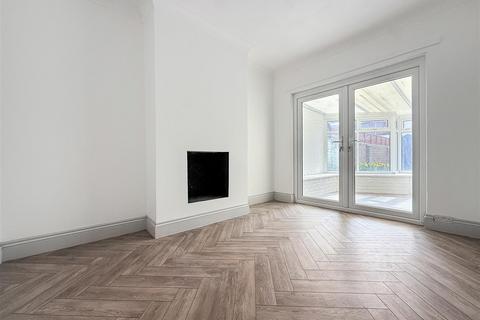 3 bedroom terraced house for sale, Dunbar Road, Southsea