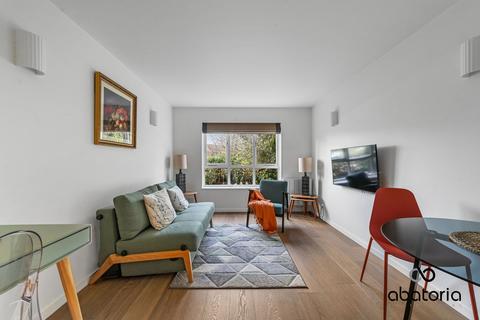 1 bedroom apartment for sale, Baltic Court, Archangel Street, London, SE16