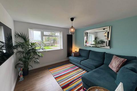 2 bedroom end of terrace house for sale, Blackmore Mead, Ingatestone CM4