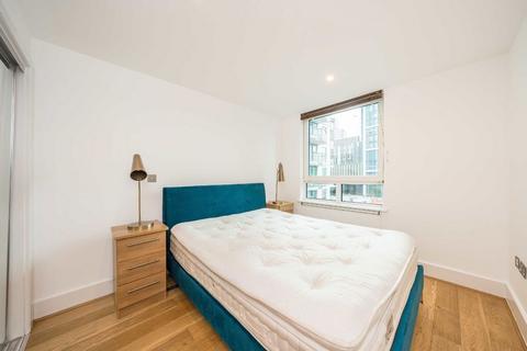 1 bedroom flat for sale, St. George Wharf, London SW8