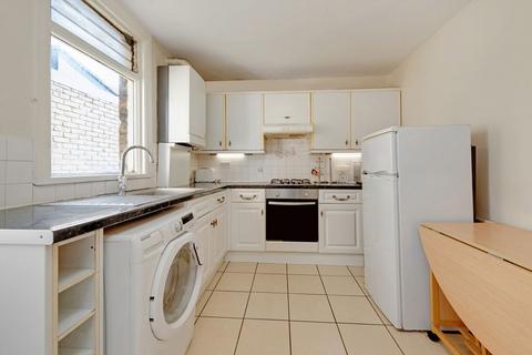 3 bedroom house for sale, Oaklands Road, London W7