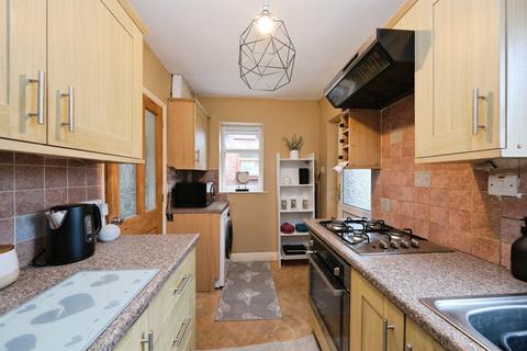 4 bedroom semi-detached house for sale, Danesby Crescent, RIPLEY DE5