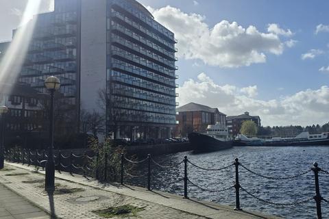 undefined, 4 Clippers Quay, Salford, Lancashire, M50