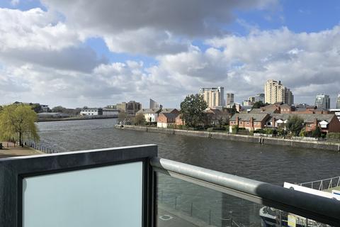 undefined, 4 Clippers Quay, Salford, Lancashire, M50