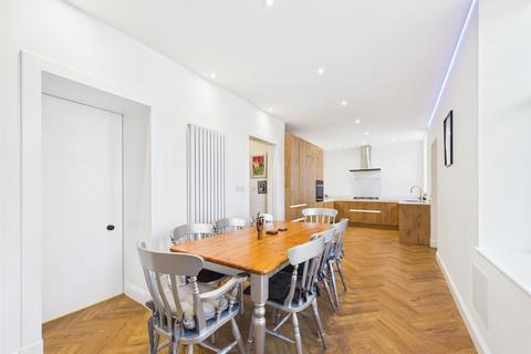 undefined, Balhousie Street, Perth PH1