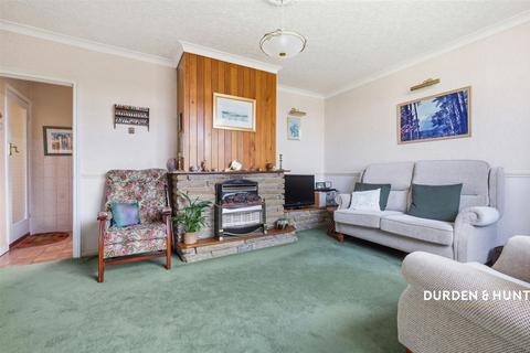 undefined, Goldingham Avenue, Loughton, IG10
