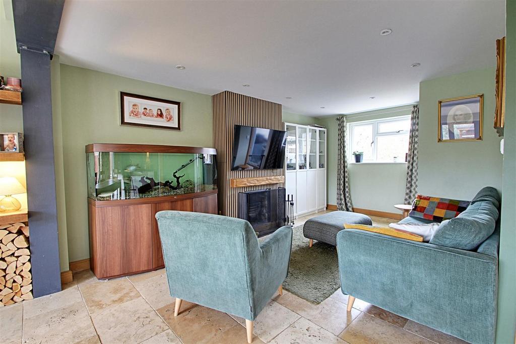 Living Room.jpg