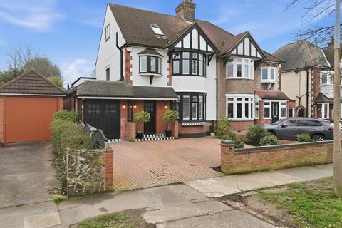 undefined, Ward Avenue, Grays, RM17