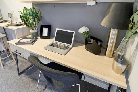 Studio to rent, West Street, Sheffield S1