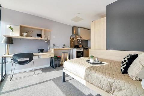 Studio to rent, West Street, Sheffield S1