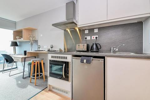 Studio to rent, West Street, Sheffield S1