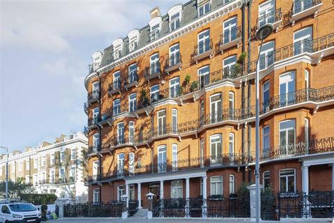 Drayton Gardens, London SW10