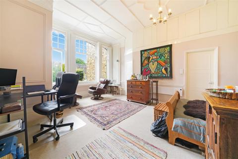 Studio for sale, Cambalt Road, Putney