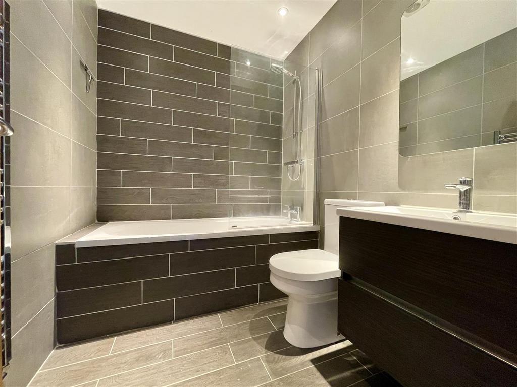 Family bathroom