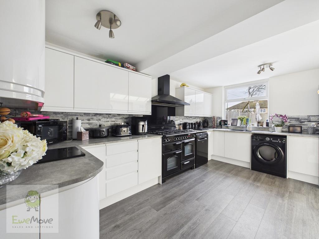 KItchen Dining Room