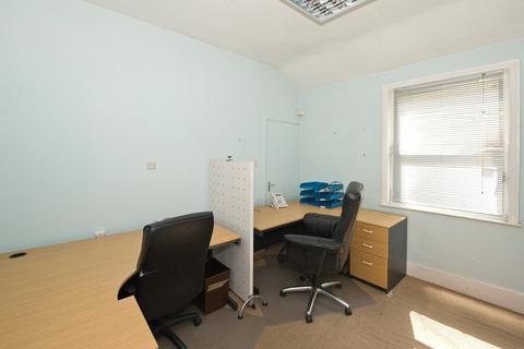 Office to rent, 11 Union St Stourbridge DY8 1QD