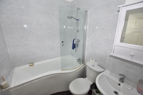 2 bedroom apartment for sale, 132 Marina, St. Leonards-on-Sea, TN38