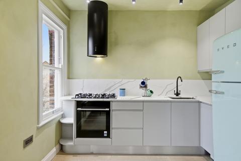 1 bedroom flat for sale, London NW6