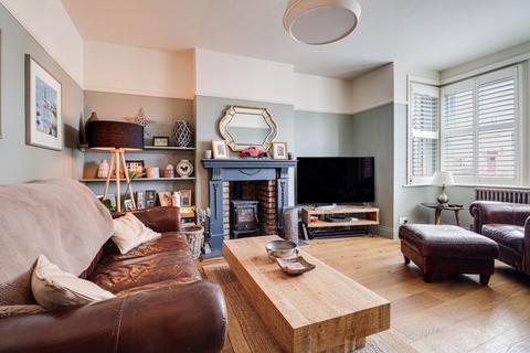 3 bedroom detached house for sale, Cravells Road, Harpenden, Hertfordshire, AL5