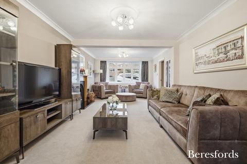 4 bedroom semi-detached house for sale, Selwood Road, Brentwood, CM14