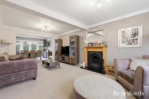4 bedroom semi-detached house for sale, Selwood Road, Brentwood, CM14