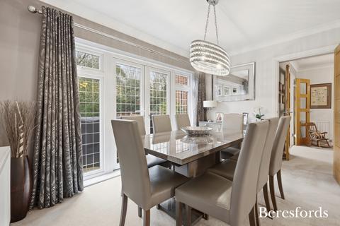 4 bedroom semi-detached house for sale, Selwood Road, Brentwood, CM14