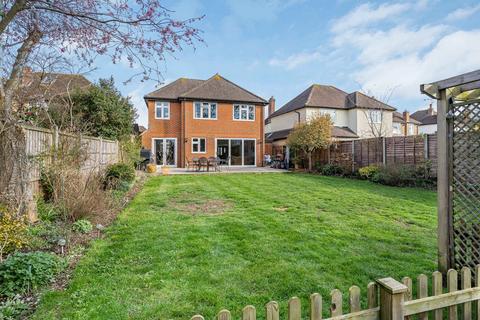 4 bedroom detached house for sale, Firfield Road, Surrey KT15