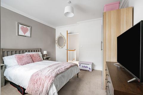 4 bedroom detached house for sale, Firfield Road, Surrey KT15