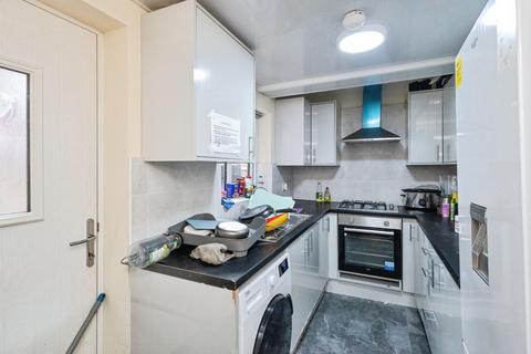 5 bedroom terraced house for sale, Aylcliffe Grove, Longsight, Manchester, Greater Manchester, M13
