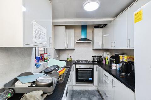 5 bedroom terraced house for sale, Aylcliffe Grove, Longsight, Manchester, Greater Manchester, M13