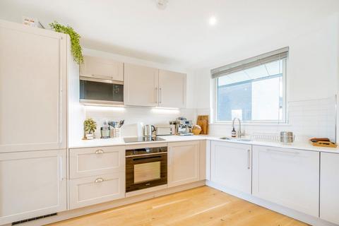 undefined, Mentmore Terrace, London E8