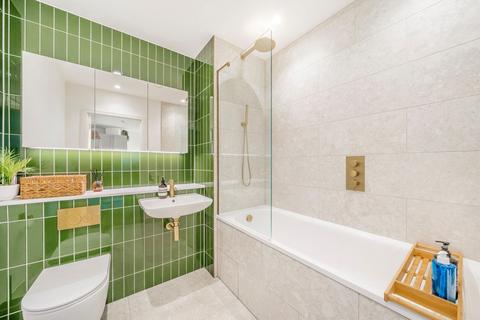 undefined, Mentmore Terrace, London E8