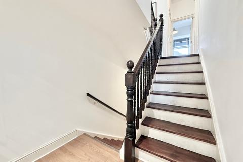 1 bedroom flat for sale, 134 Shirland Road, London W9