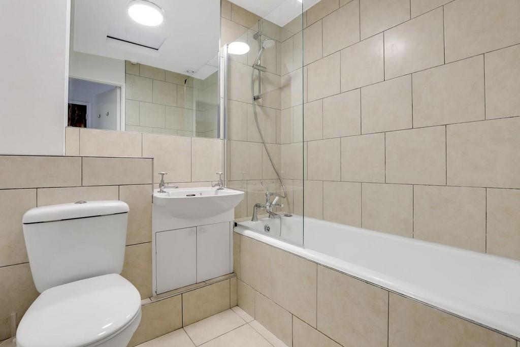 14-5684 JHProp World - 11 Paxton Close - 28-medium.j
